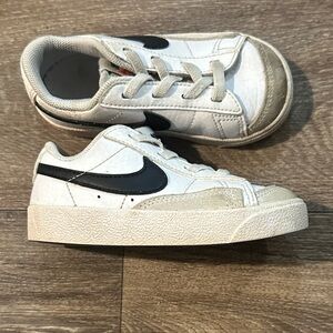 Nike blazers Kids White and Black Sneakers